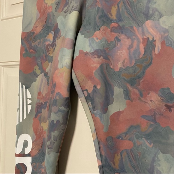 Adidas Trefoil Watercolor Leggings Size Medium - Picture 4 of 5
